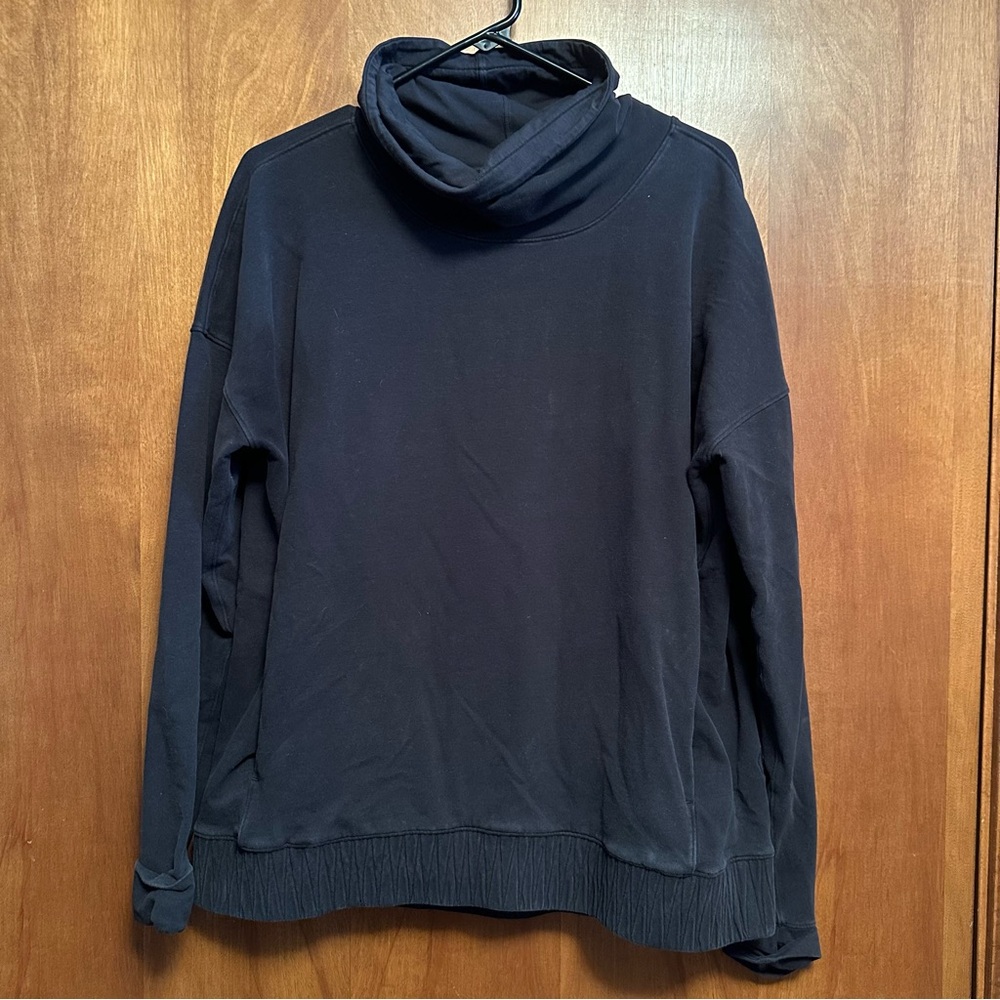 Lululemon Cowl Neck Sweatshirt‎ Black 12 Pockets